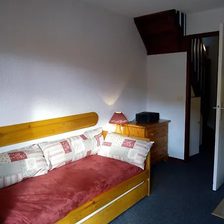 아파트 Cosy 4 Couchages A Meribel, Bord De Pistes - Fr-1-355-61